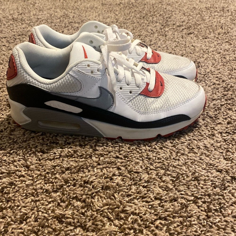 MENS NIKE SNEAKERS